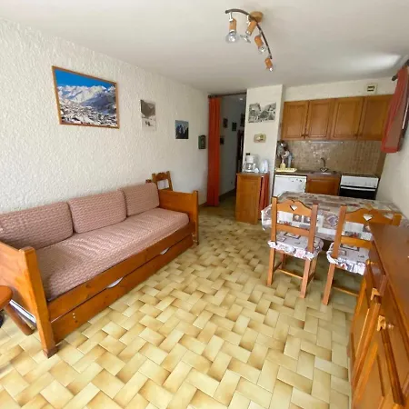 Spacieux Avec Balcon Et Garage, Proche Du Bossonnet Et Pistes De - Fr-1-459-88